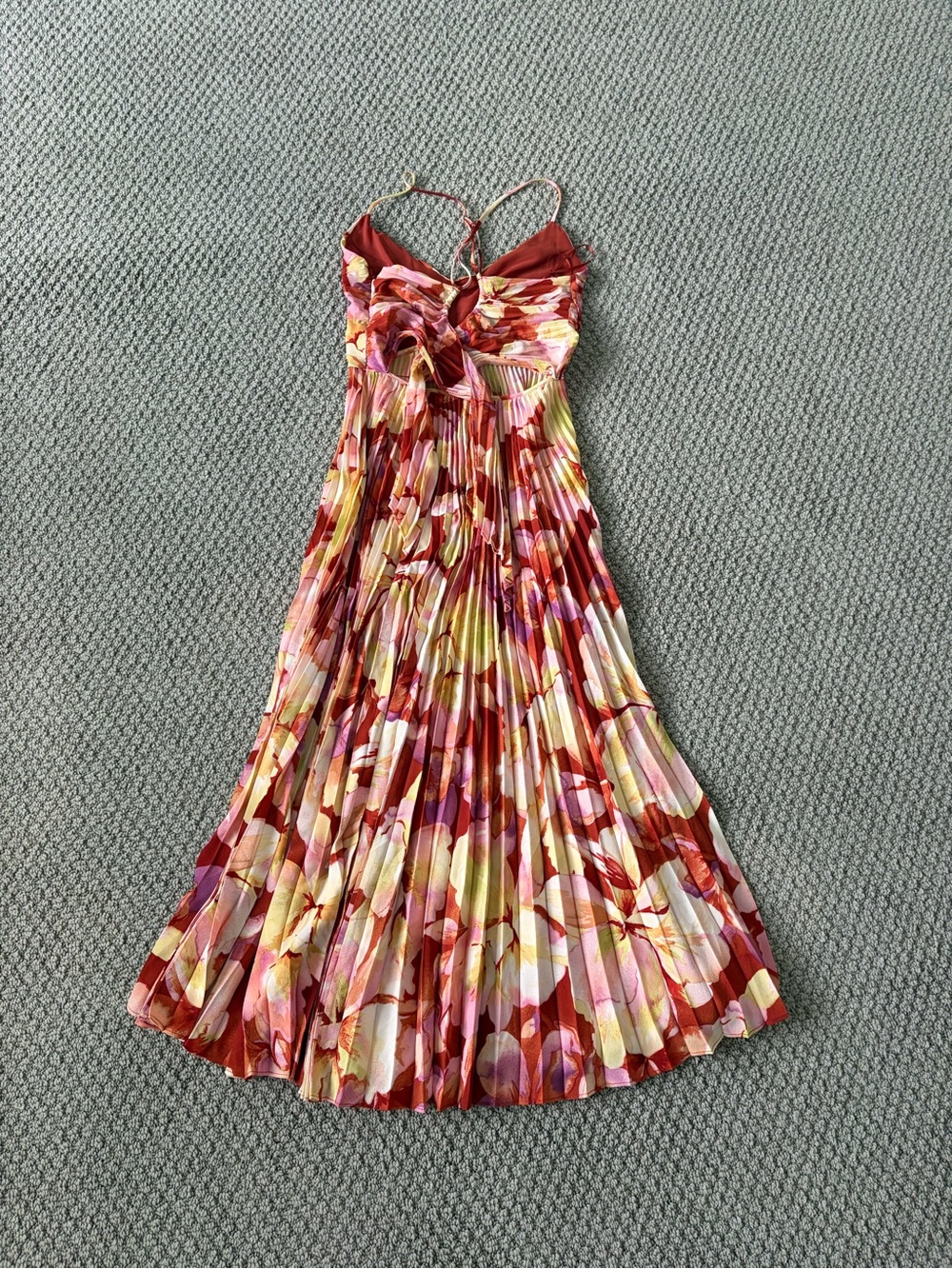 ASTR Blythe Floral Midi Dress - Picture 6 of 10
